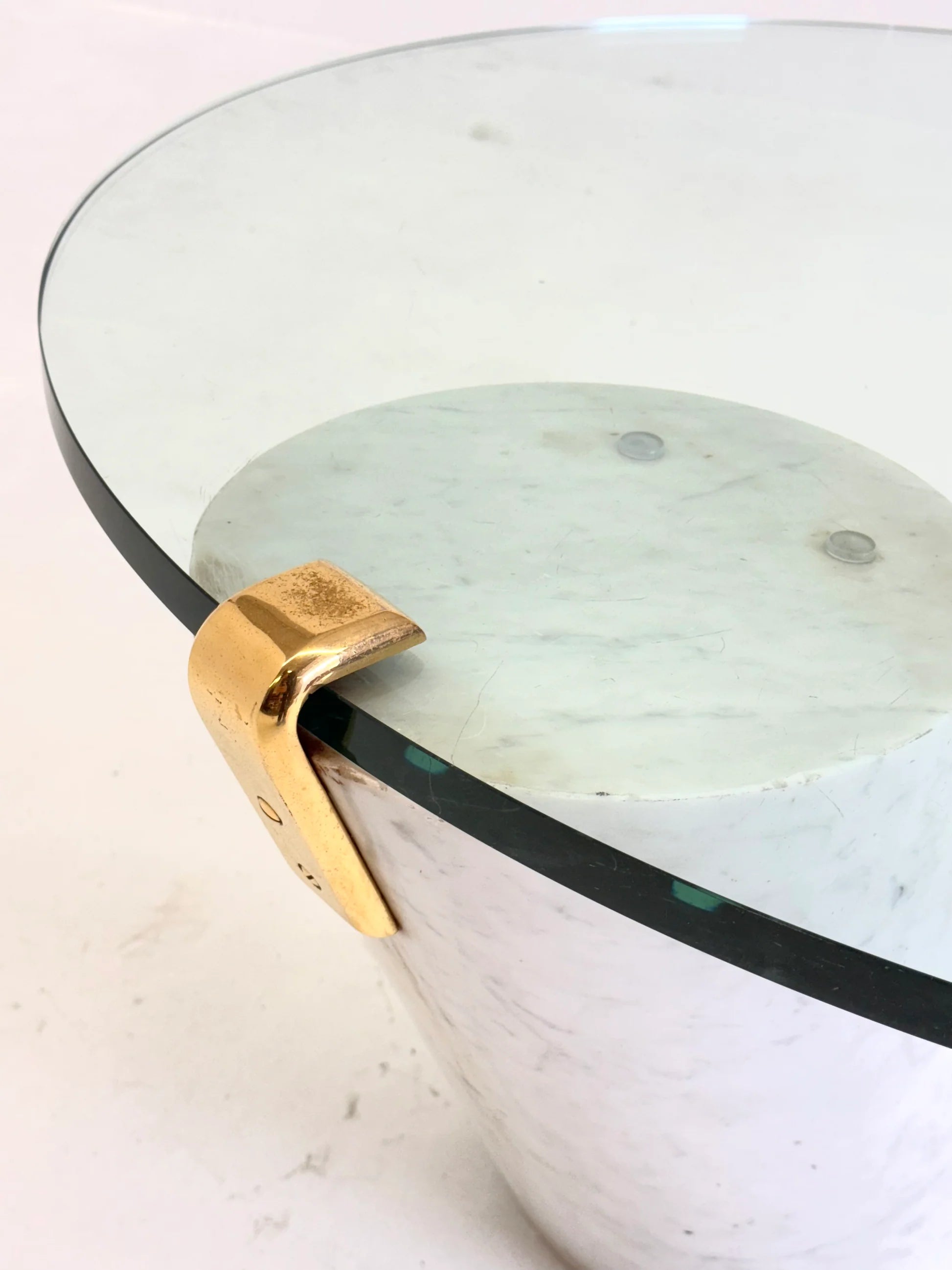 Trust Gravity Table