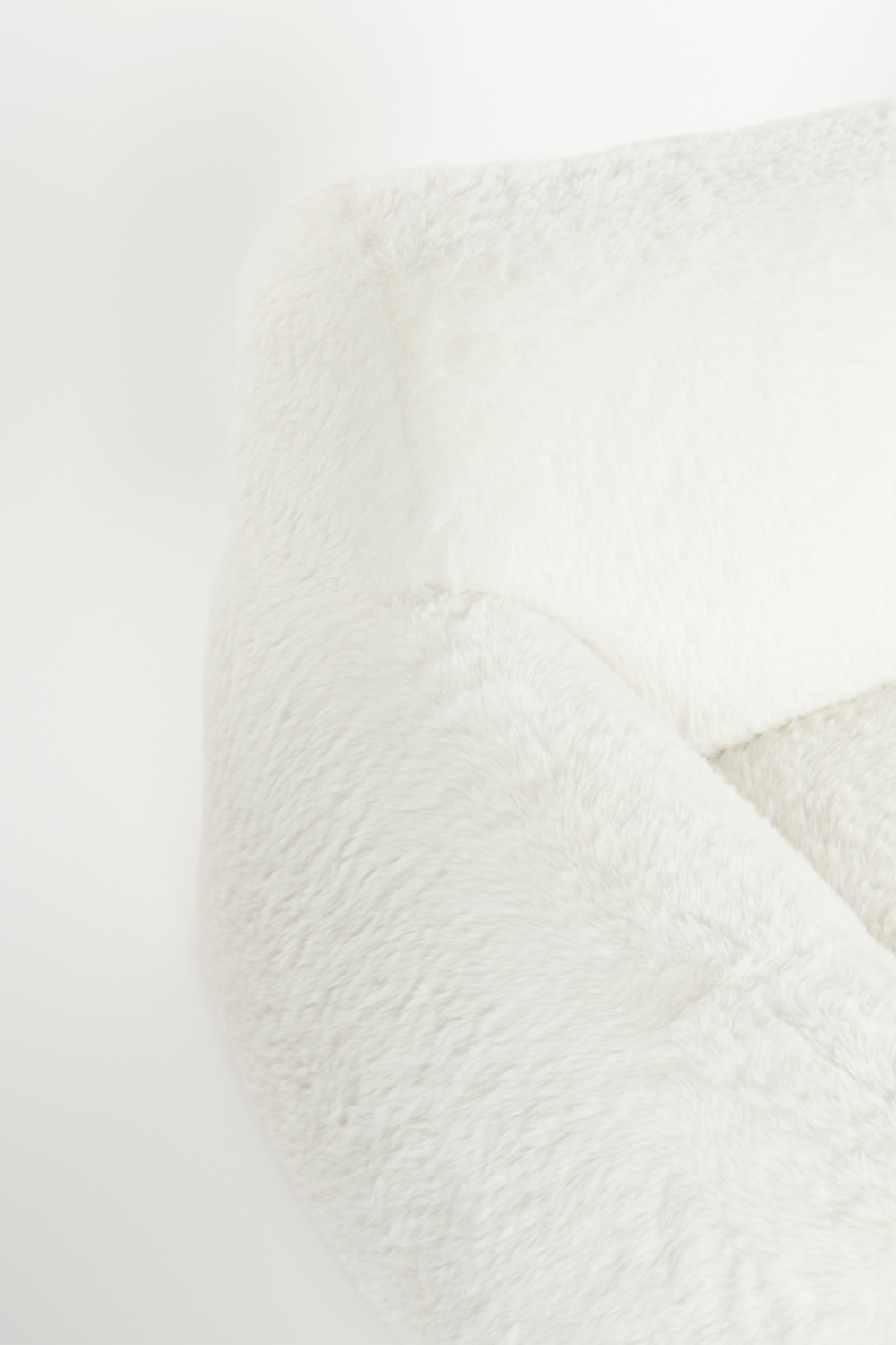 White Chunky Lounge Chair | Bold Monkey Cuddle the Yeti