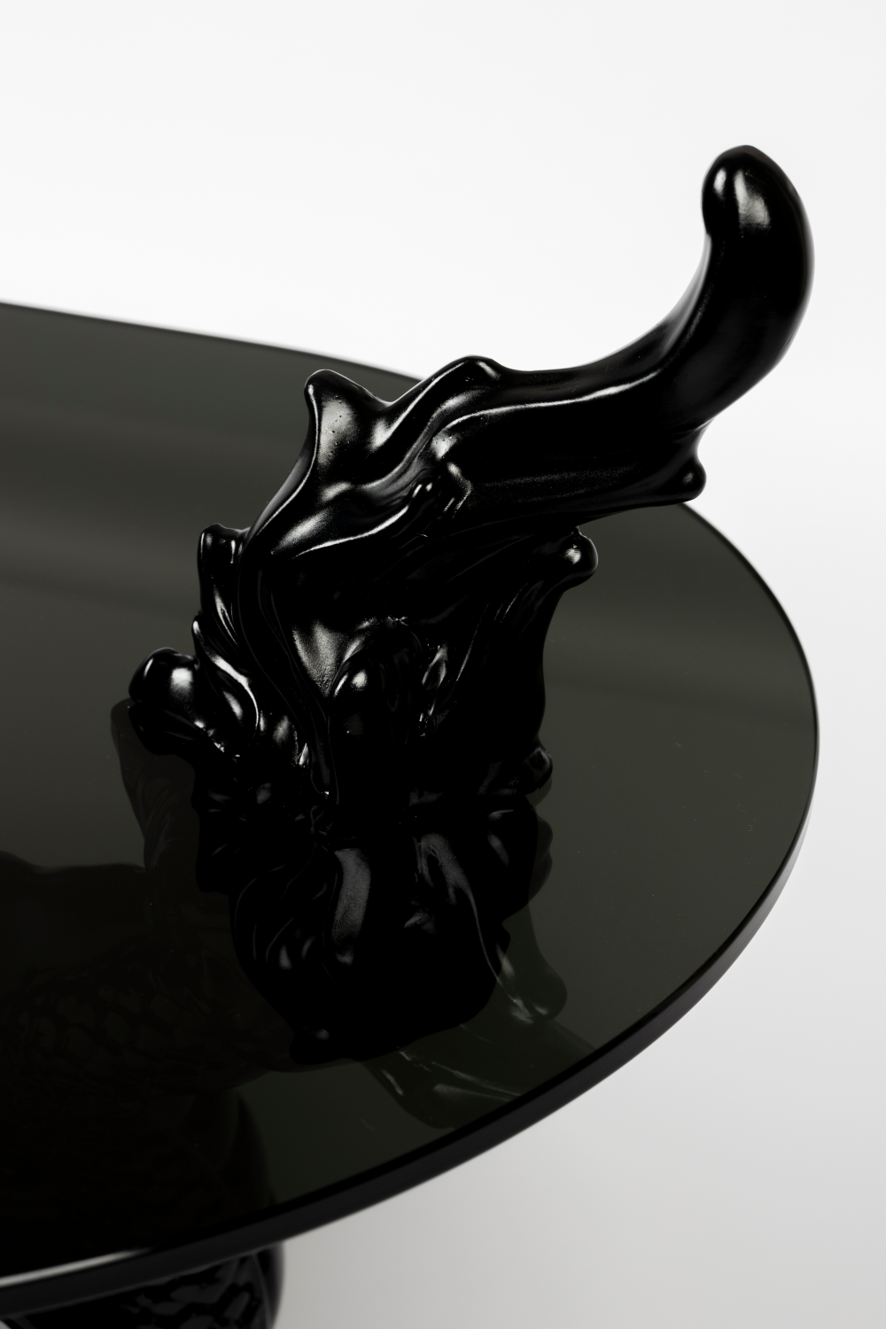 Sculptural Art Coffee Table | Dragonized
