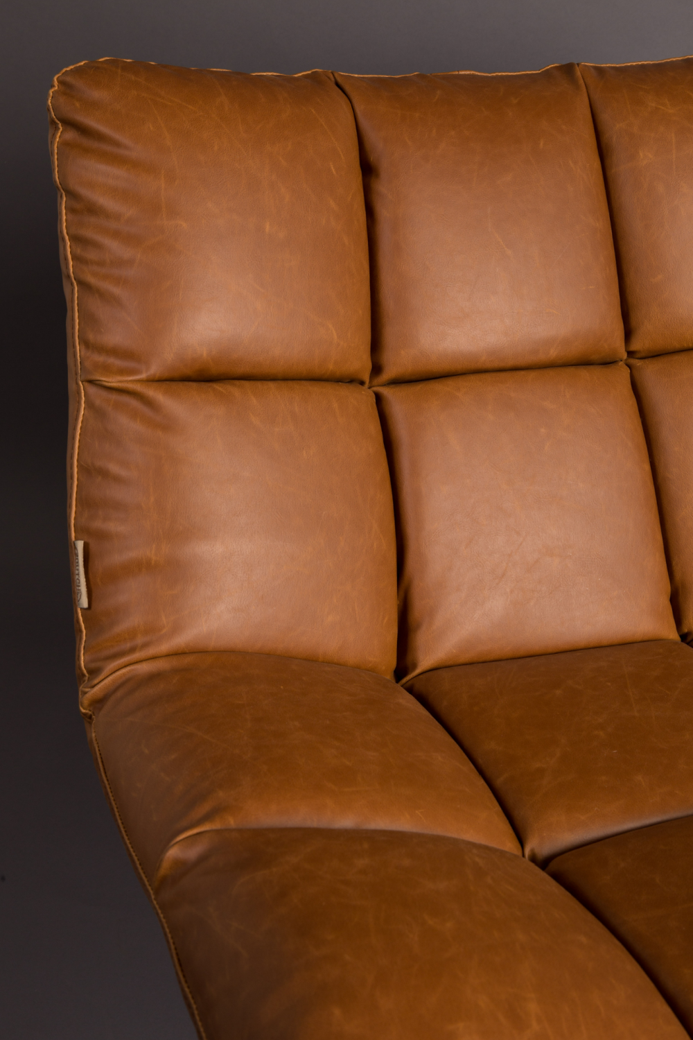Brown Pedestal Accent Chair | Dutchbone Bar