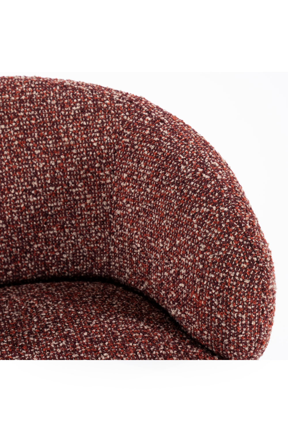 Modern Curved Lounge Chair | Eleonora Maeve