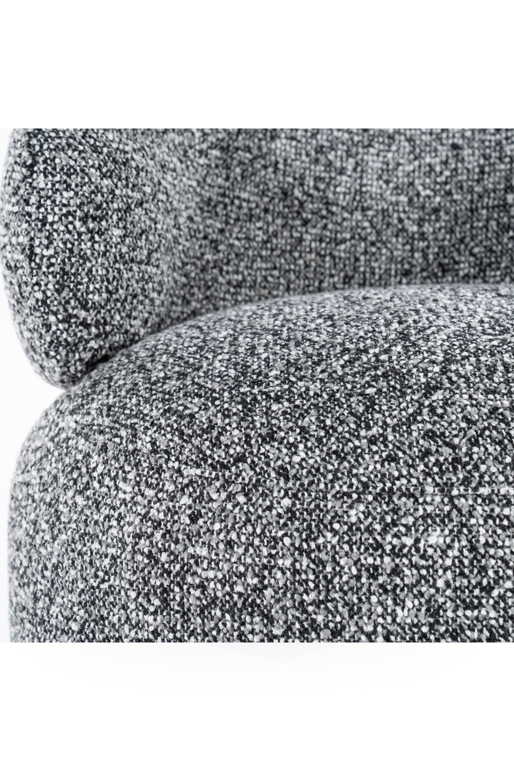Modern Curved Lounge Chair | Eleonora Maeve