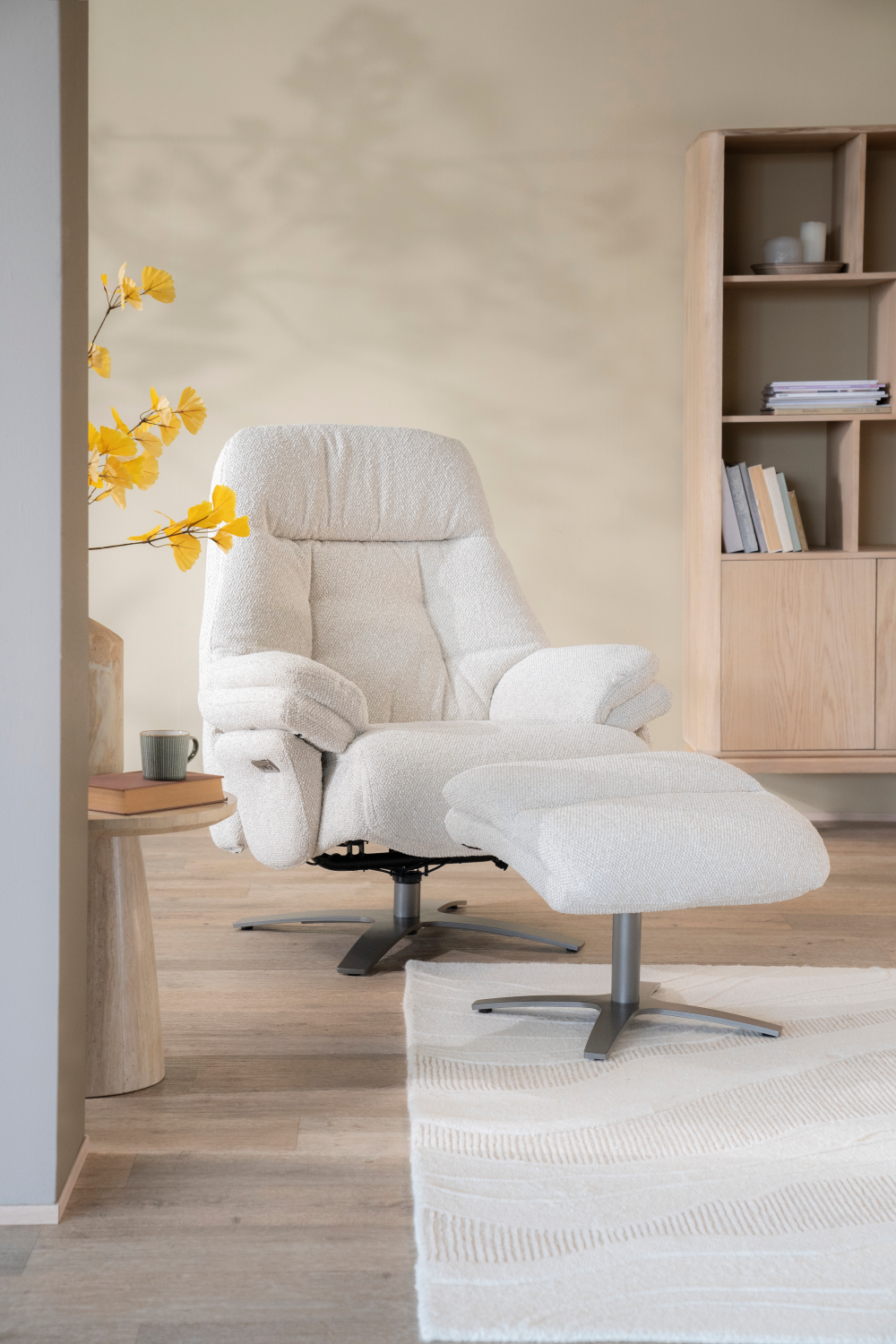 Upholstered Reclining Lounge Chair | Eleonora Caleb