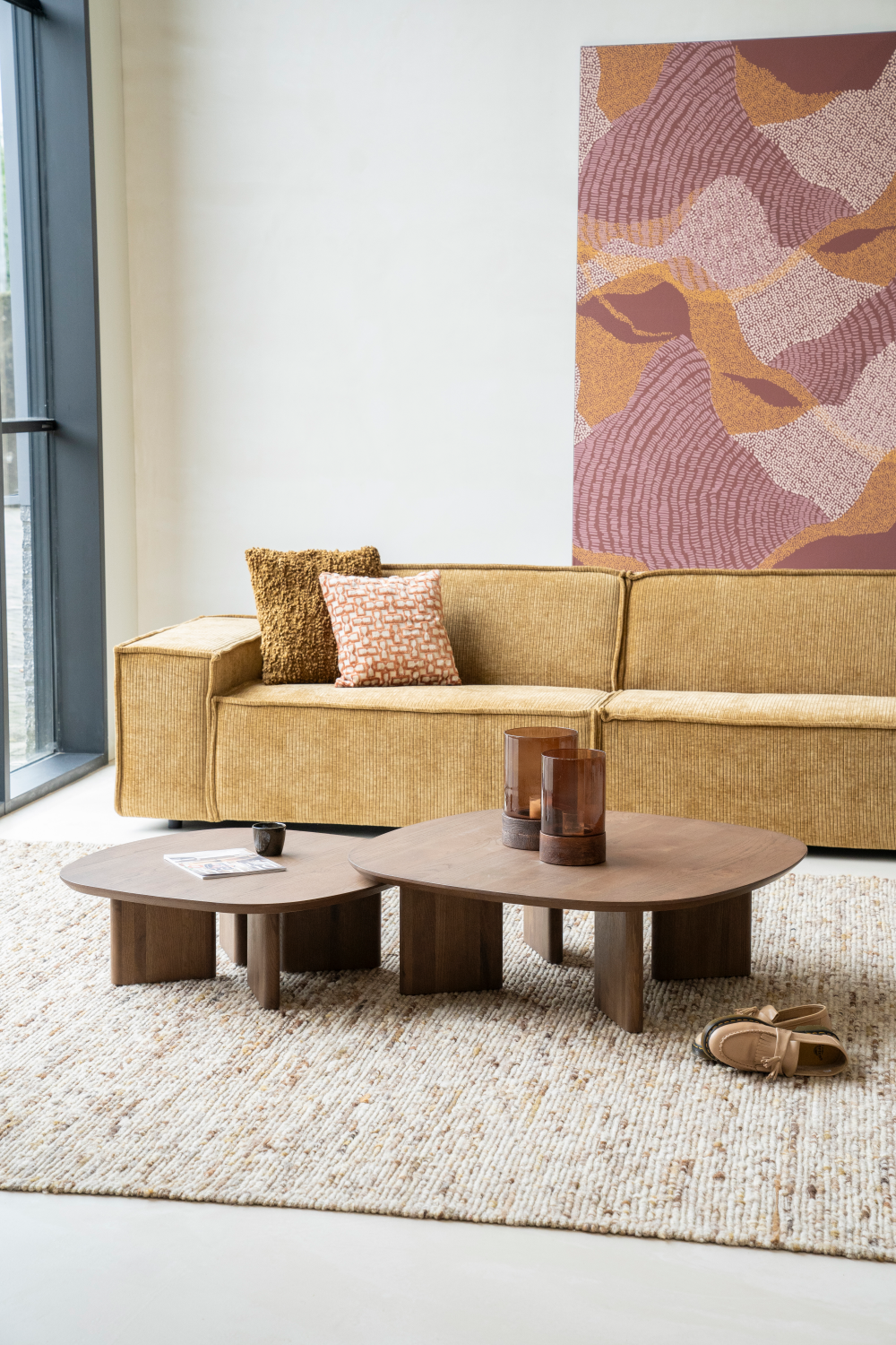 Varnished Oak Coffee Table | Eleonora Stef