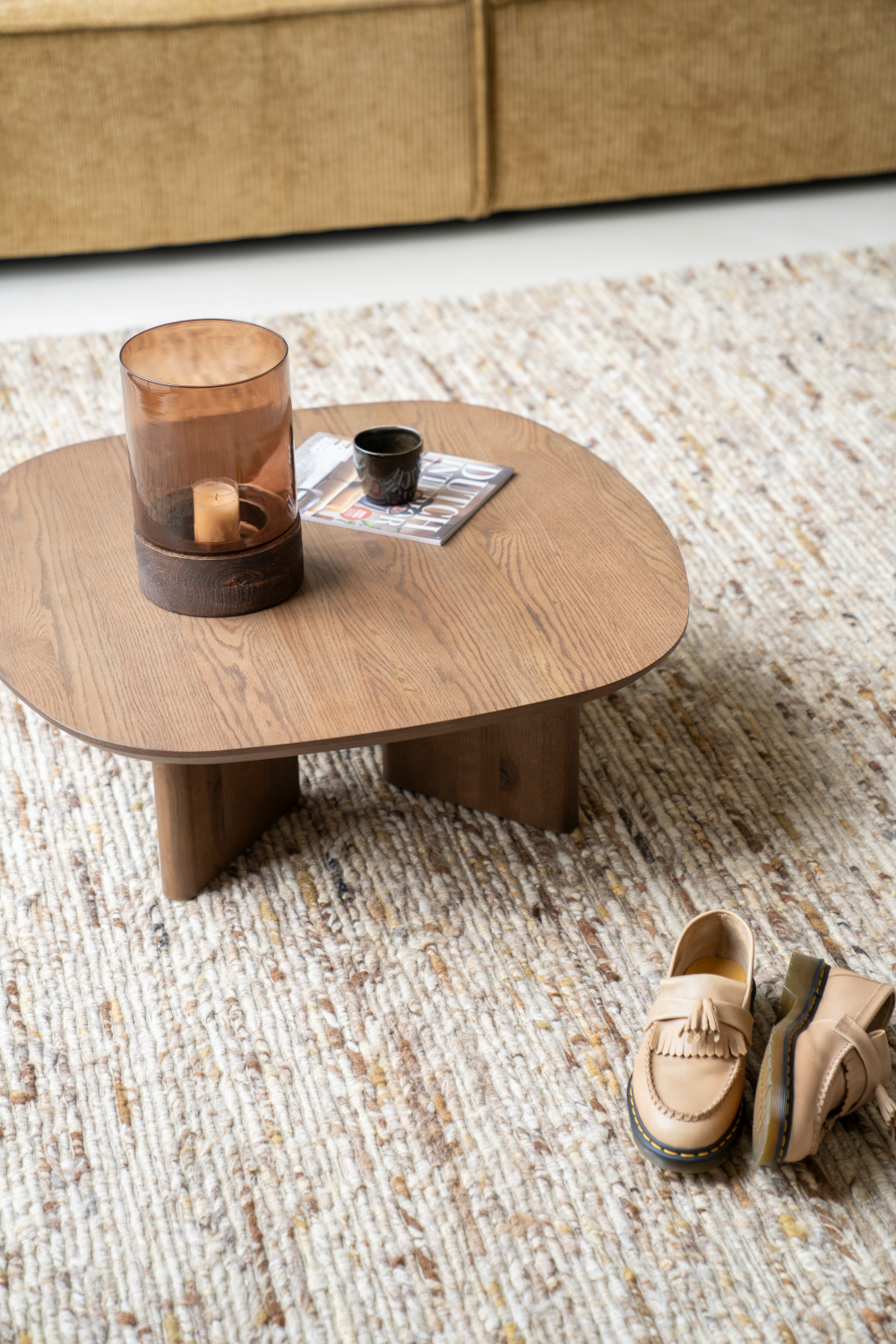Varnished Oak Coffee Table | Eleonora Stef
