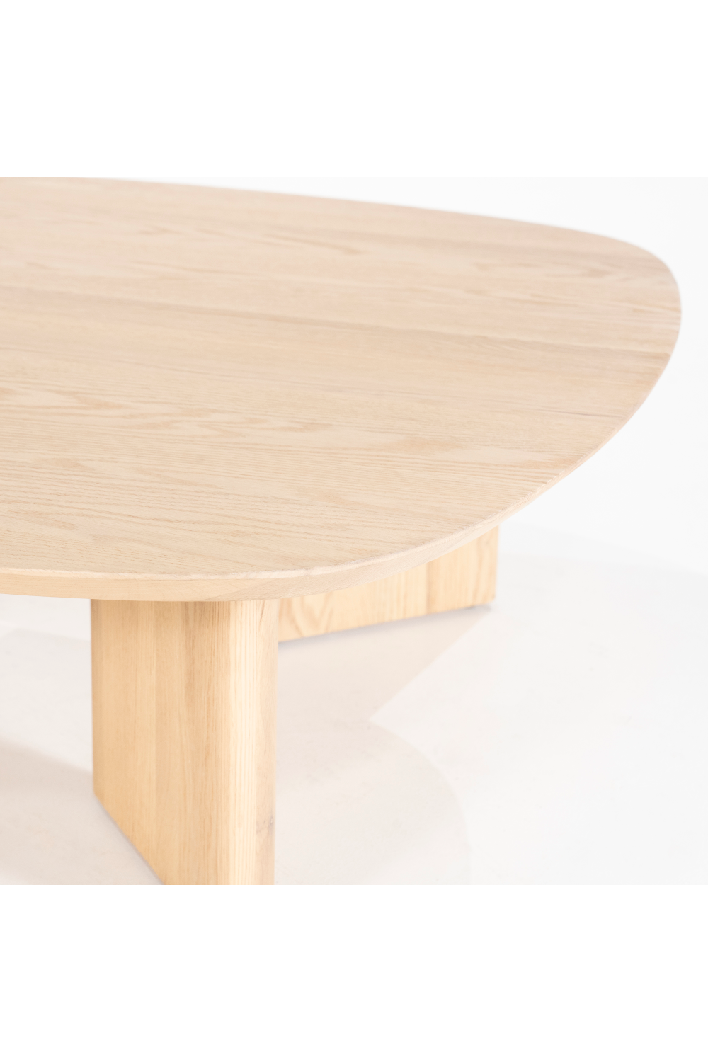 Varnished Oak Coffee Table | Eleonora Stef