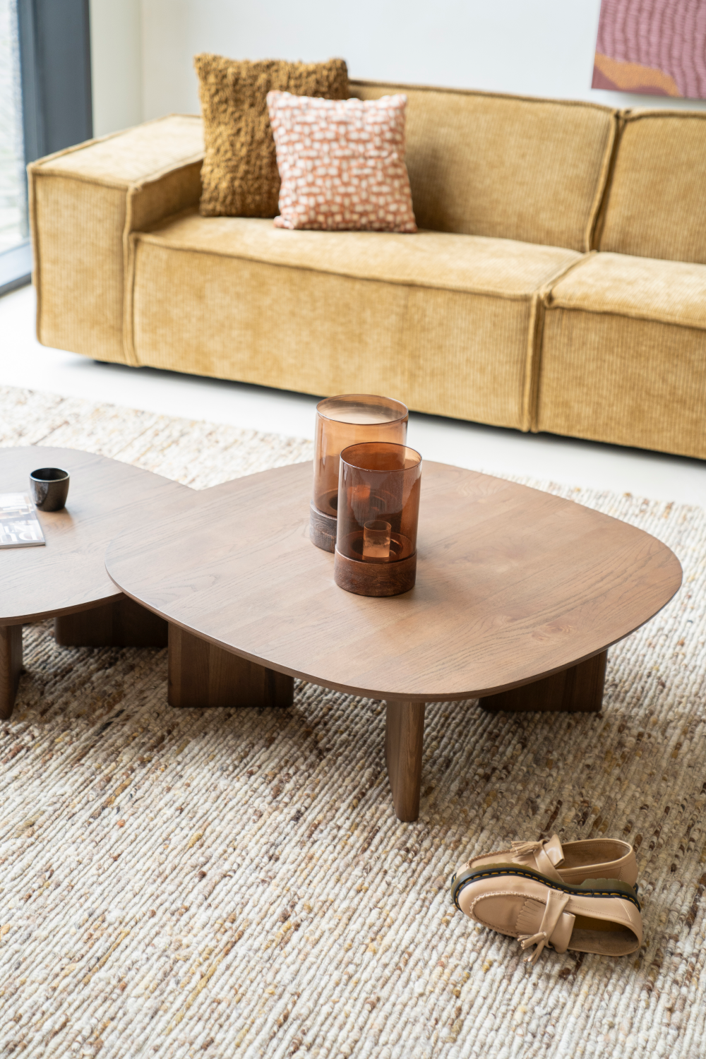 Varnished Oak Coffee Table | Eleonora Stef