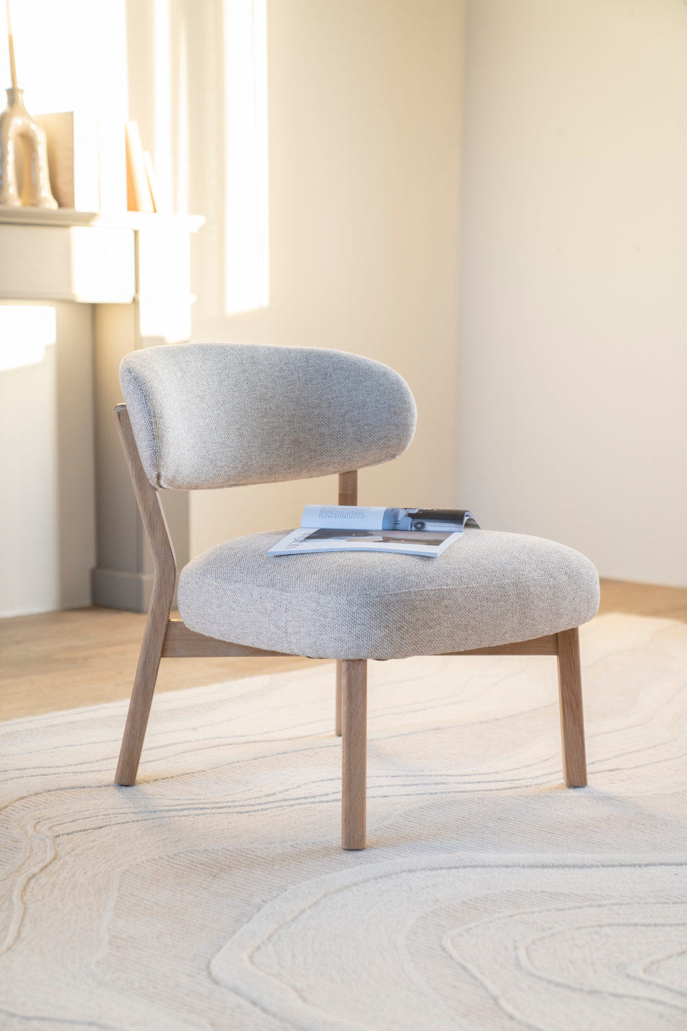 Oak Framed Accent Chair | Eleonora Mikky