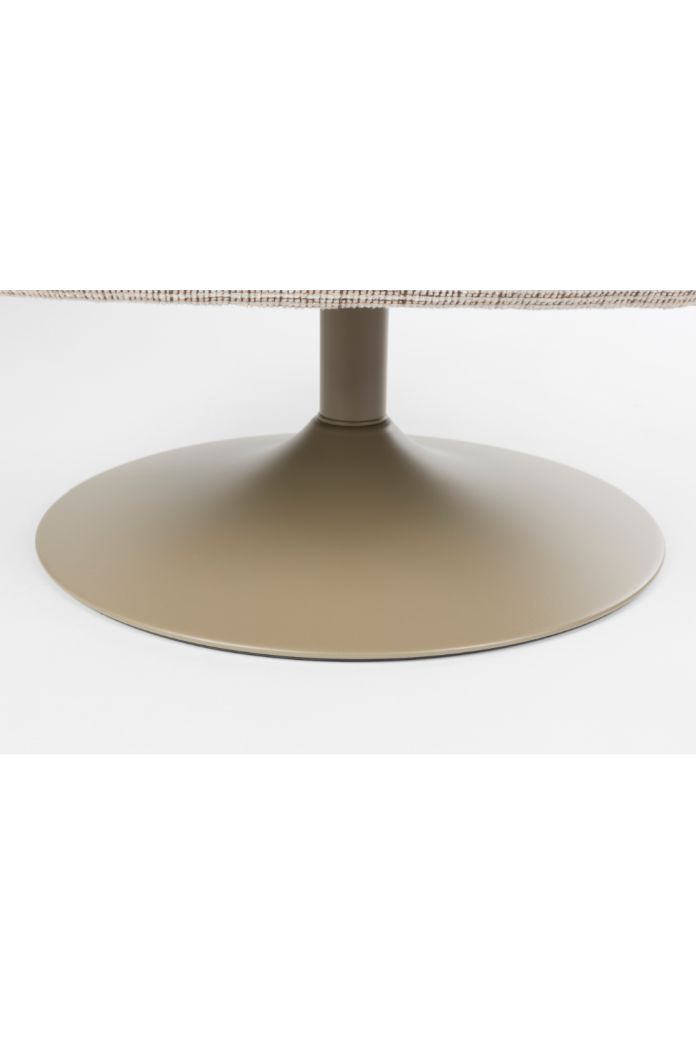 Central Leg Brown Lounge Chair | DF Renate