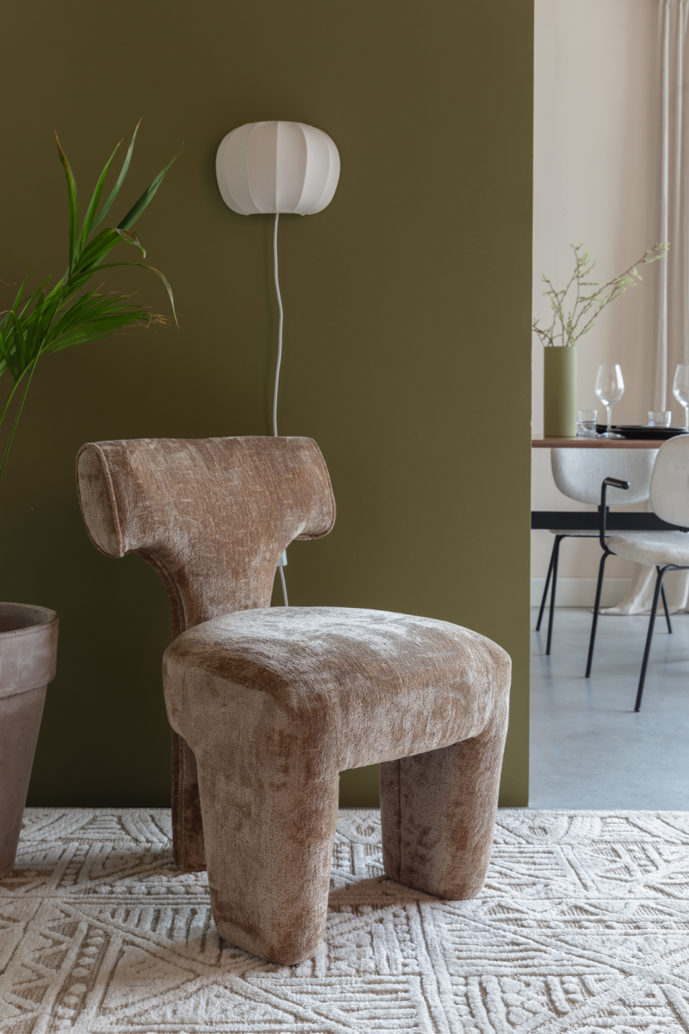 Modern Brown Accent Chair | DF Kae