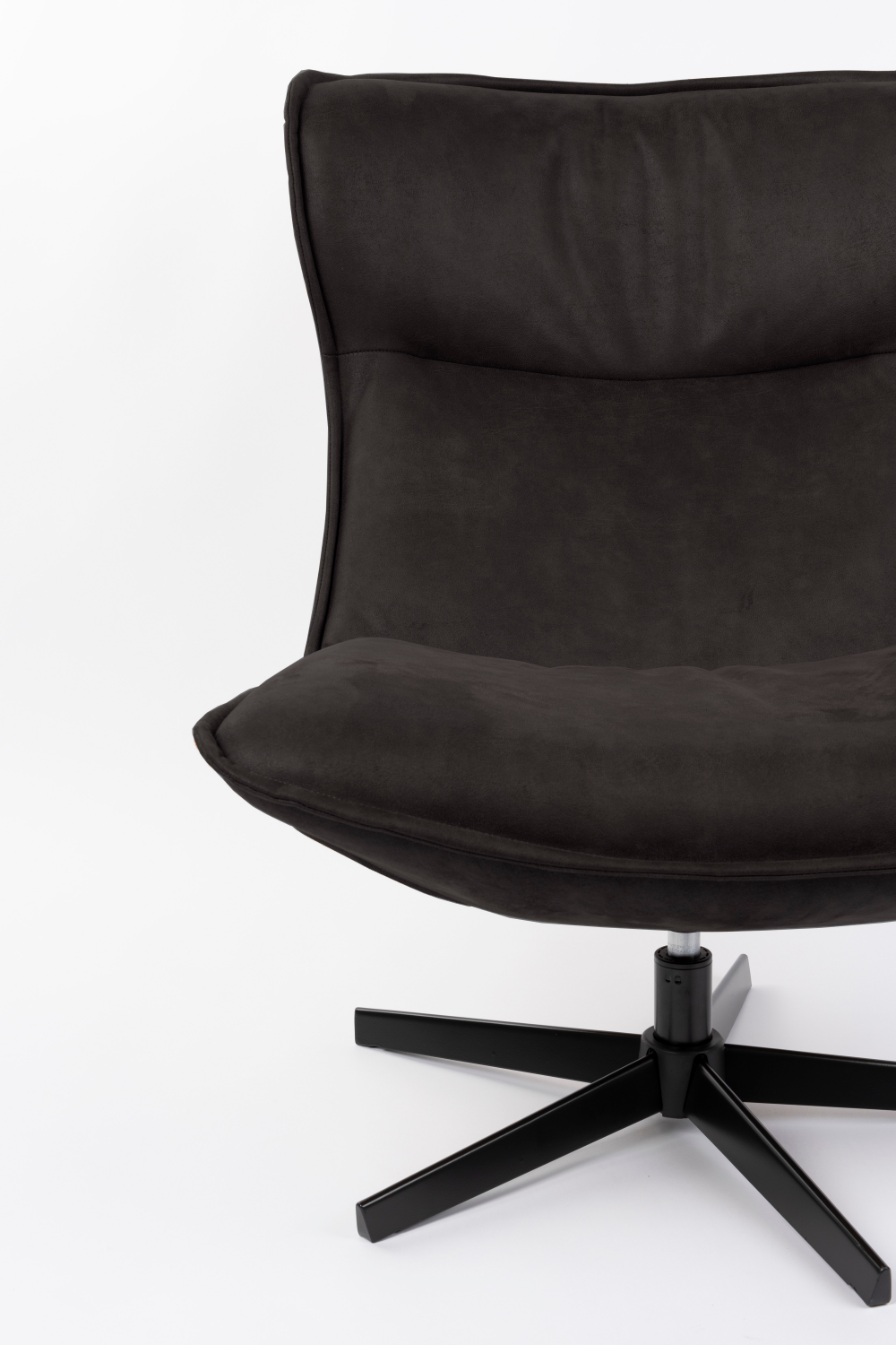 Modern Lounge Chair | DF John