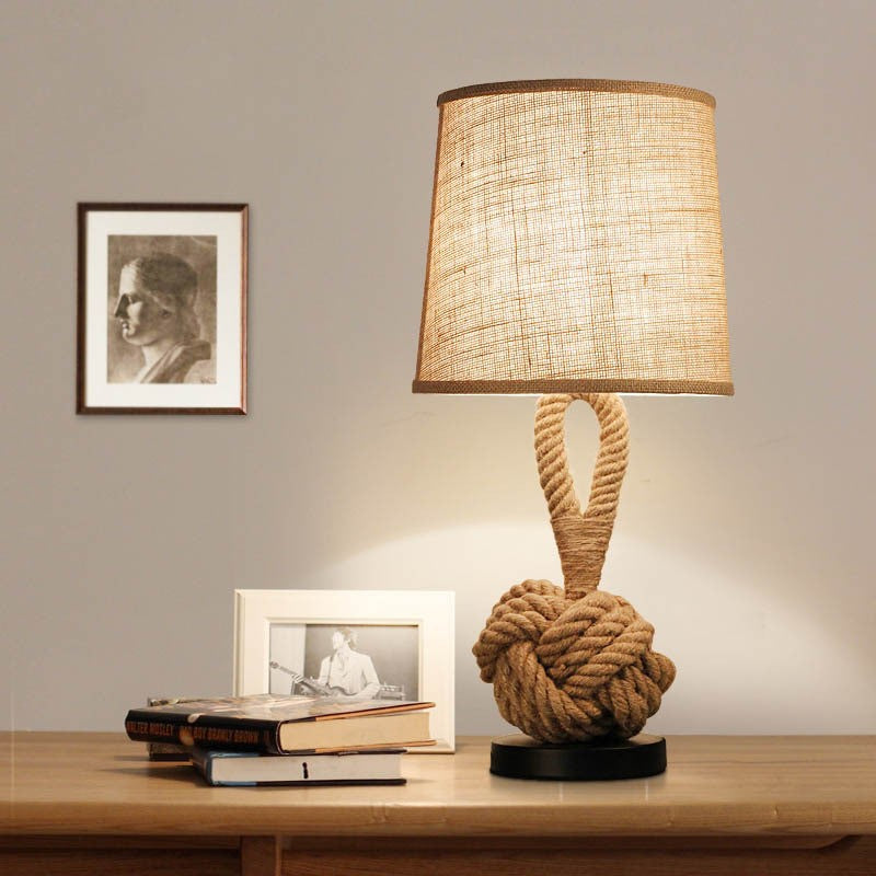 Knotted Light
