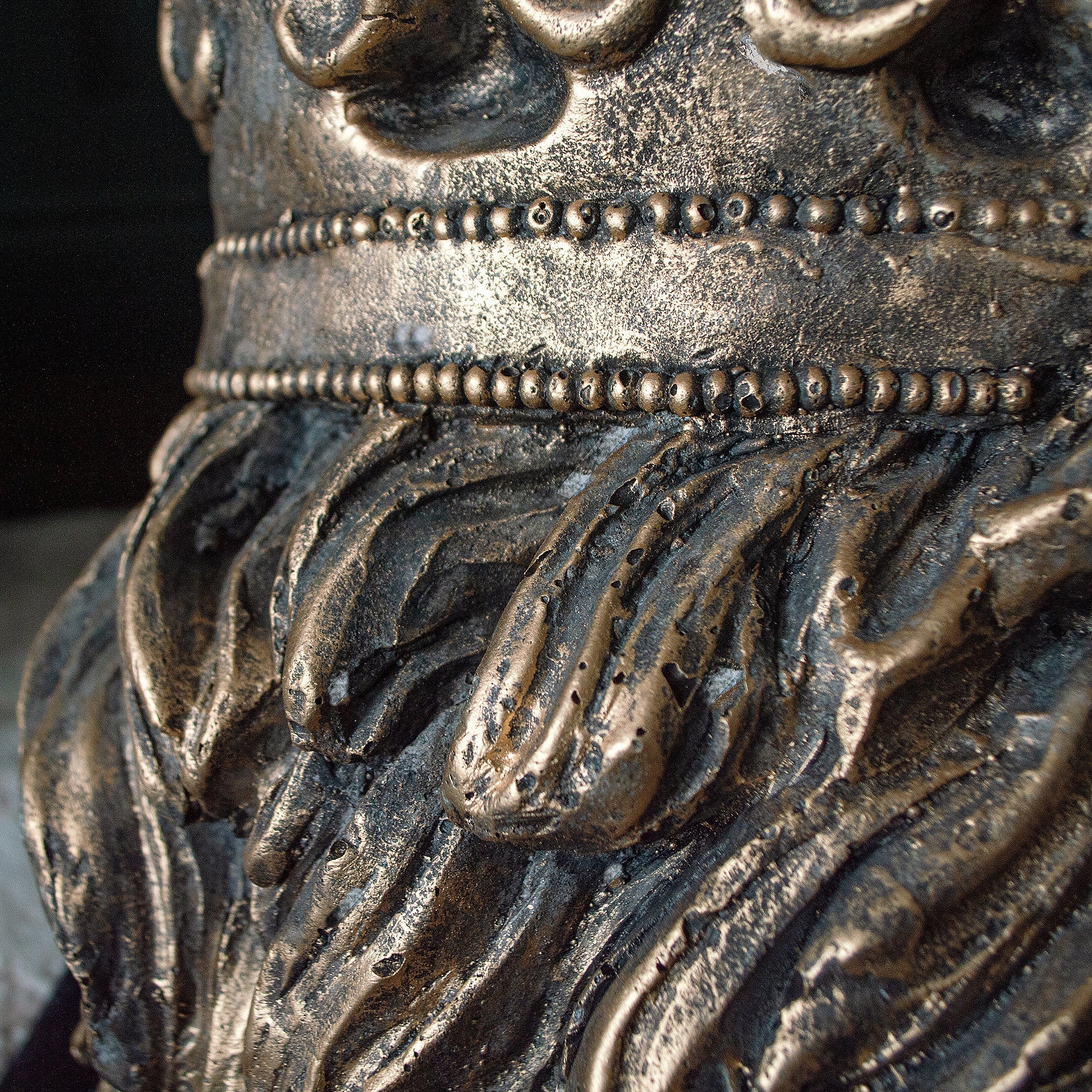 Aslan Majestic Lion Planter