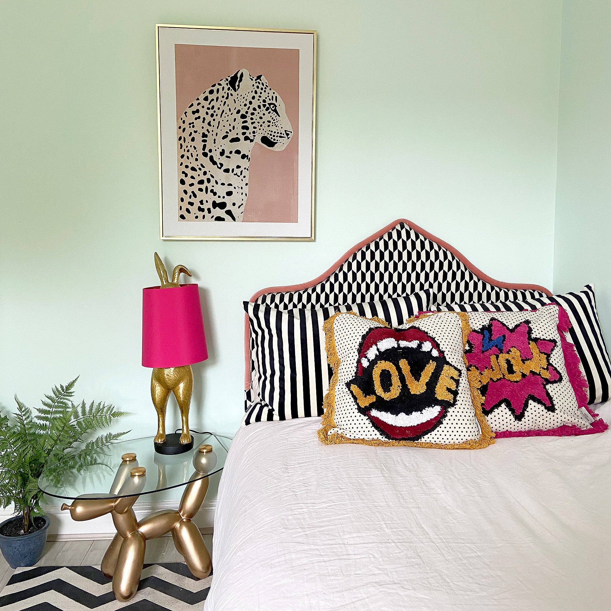 Cheeky Hiding Hare Table Lamp | Hot Pink Shade