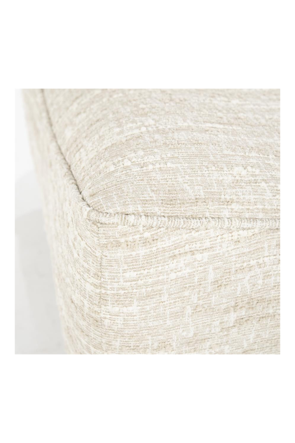 Fabric Swivel Lounge Chair | Eleonora Loys