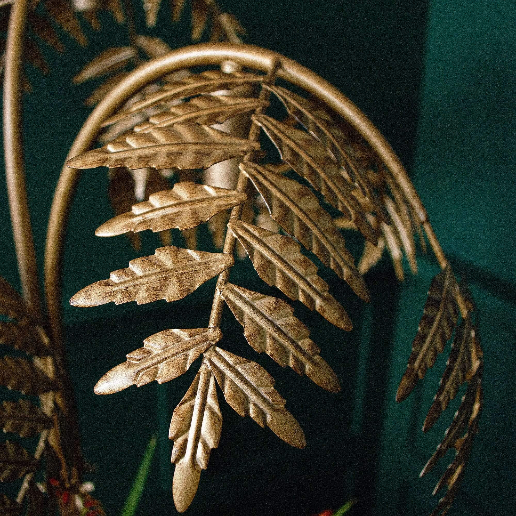 Antique Bronze Palm Leaf Table Lamp